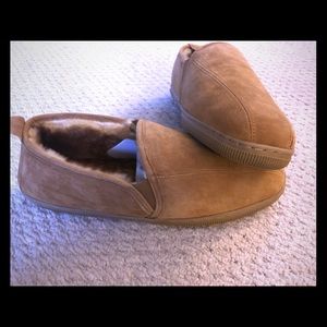 Men’s suede slippers